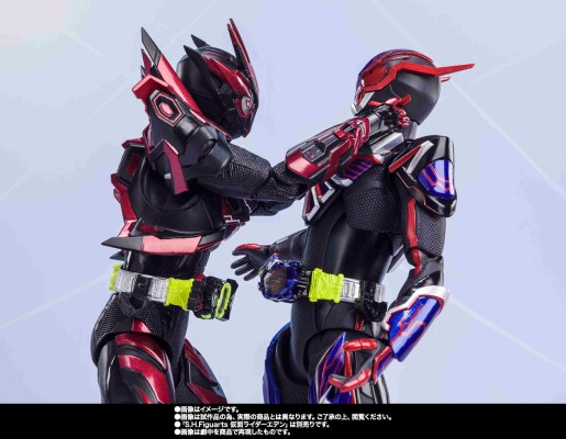 S.H.Figuarts 剧场版 假面骑士零一 真实×时间 假面骑士零一 地狱飞升蝗虫