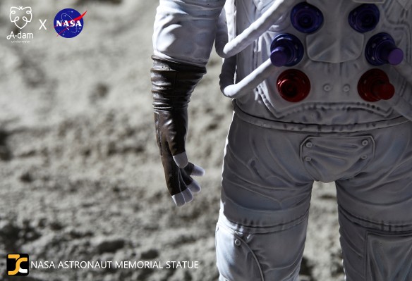 NASA 宇航员 纪念雕像