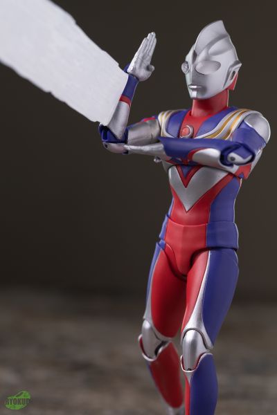 S.H.Figuarts(真骨雕制法)   迪迦奥特曼 复合型