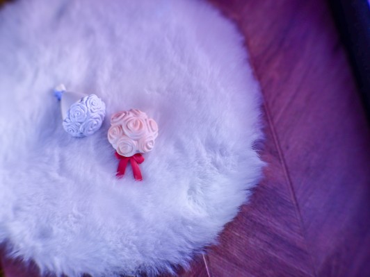 黏土人もあ 白シャツ 