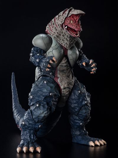 S.H.Figuarts  哥尔赞