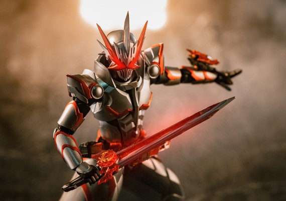 S.H.Figuarts   假面骑士圣刃 龙骑士