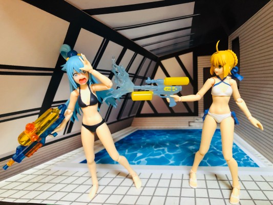 figma EX-056 为美好的世界献上祝福！2 惠惠 泳装ver.