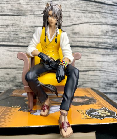 迪士尼 扭曲仙境 雅座高人 Leona Kingscholar