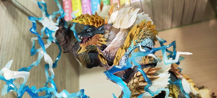 S.H.MonsterArts  怪物猎人系列   雷狼龙