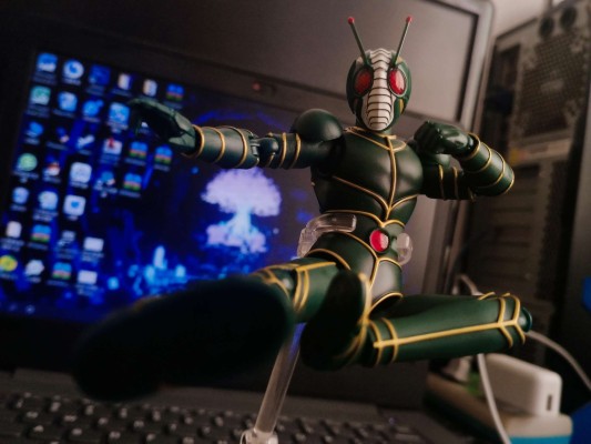 S.H.Figuarts  假面骑士泽零