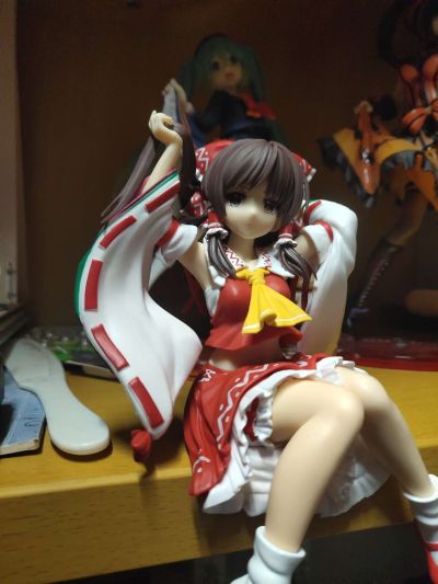 压泡面 东方Project 博丽灵梦