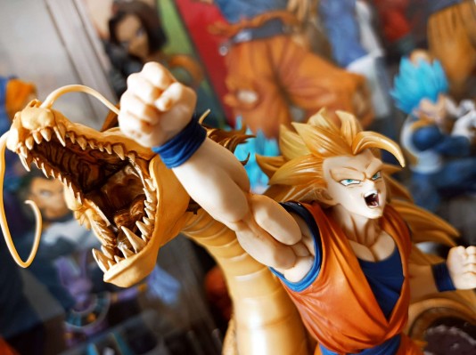 FiguartsZERO 龙珠Z 龙拳爆发!! 悟空舍我其谁 孙悟空 超级赛亚人3 龙拳爆发