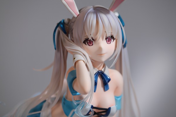 [拍粪片的人]啧，这兔子两个字，通透！