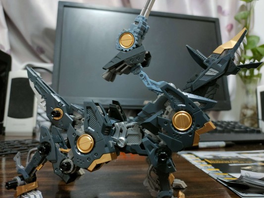 HMM系列 索斯机兽 RZ-046 高速影狐 标识增强版