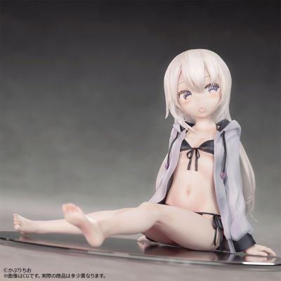 连帽衫少女