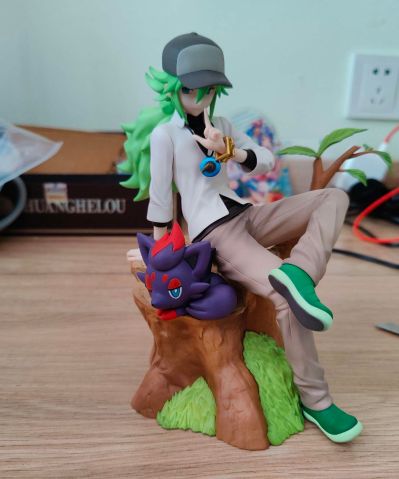 宝可梦 黑/白  N＆索罗亚