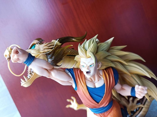 FiguartsZERO 龙珠Z 龙拳爆发!! 悟空舍我其谁 孙悟空 超级赛亚人3 龙拳爆发