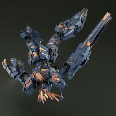 HG 机动战士高达独角兽 RX-0 独角兽高达二号机 报丧女妖（毁灭模式） 耐克滑板运动鞋款式