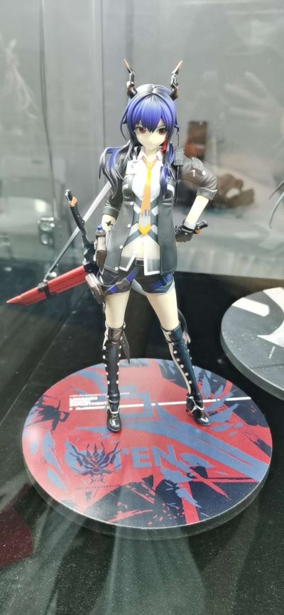 RG 1/144  Hi-ν高达