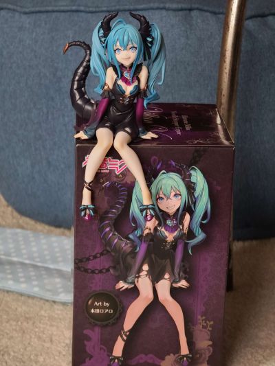 压泡面  初音未来 小恶魔