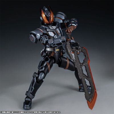S.H.Figuarts 假面骑士大剑 玄武神话