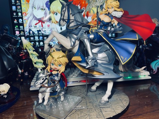 粘土人#1532-DX Fate/Grand Order Lancer 阿尔托莉雅·潘德拉贡＆ 东·斯塔利恩