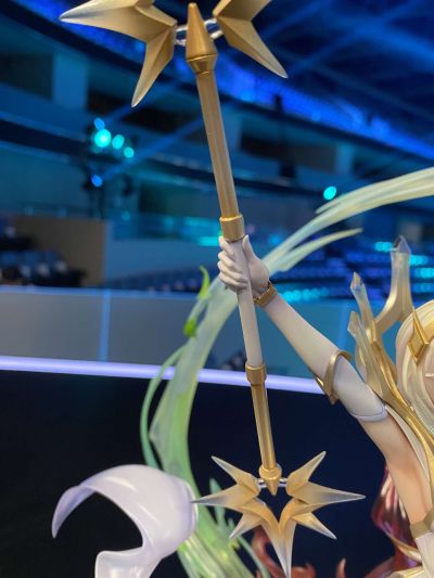 英雄联盟 拉克丝 大元素使