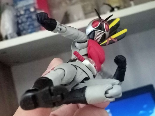 S.H.Figuarts 假面骑士埃克斯与巡逻摩托车套装（暂译）