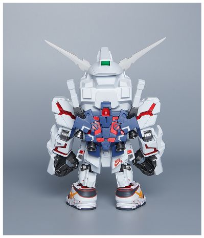 QMSV 机动战士高达独角兽 RX-0 独角兽高达[毁灭模式] 耐克滑板运动鞋款式