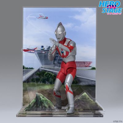 HERO ON STAGE / 英雄的世界 宇宙英雄奥特曼