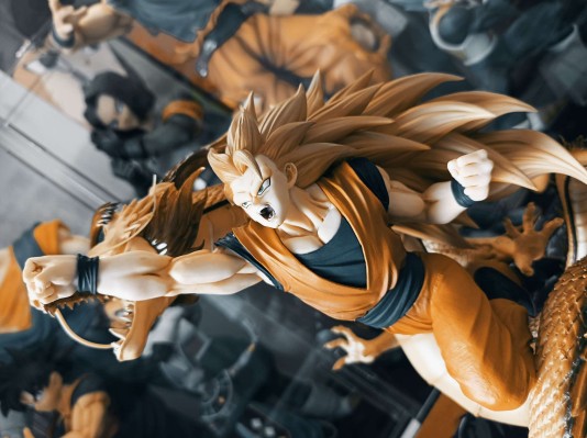 FiguartsZERO 龙珠Z 龙拳爆发!! 悟空舍我其谁 孙悟空 超级赛亚人3 龙拳爆发