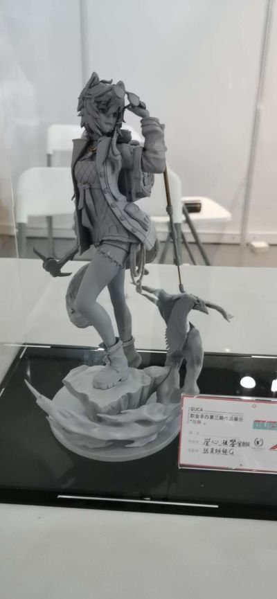 RG 1/144  Hi-ν高达