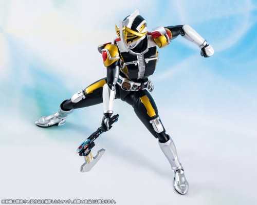 S.H.Figuarts(真骨雕制法) 假面骑士电王 圣竿形态 / 圣斧形态