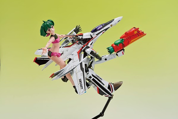 V.F.G. MC-09 超时空要塞F VF-25F 弥赛亚 兰花·李