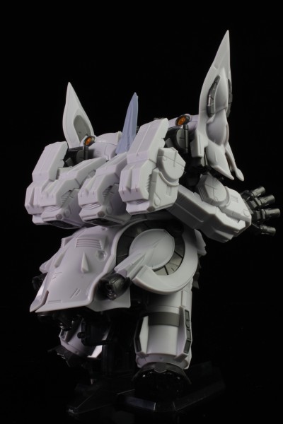 食玩 机动战士高达NT 新吉翁2号