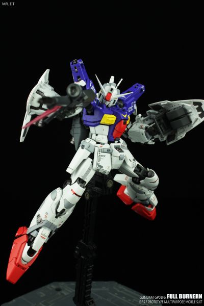 RG 1/144 RX-78GP01Fb 高达试作1号机全方位推进型