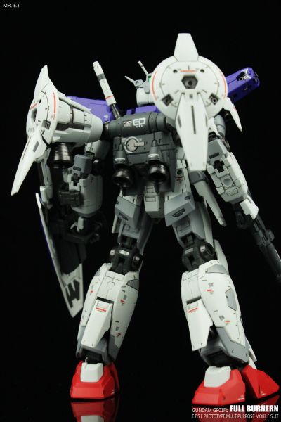 RG 1/144 RX-78GP01Fb 高达试作1号机全方位推进型