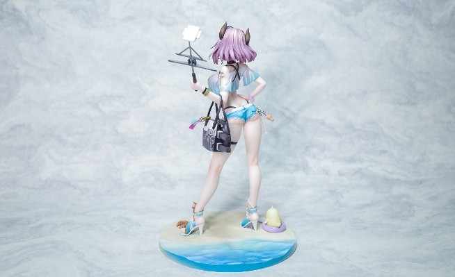 碧蓝航线 雾岛 夏日的大胆尝试ver.