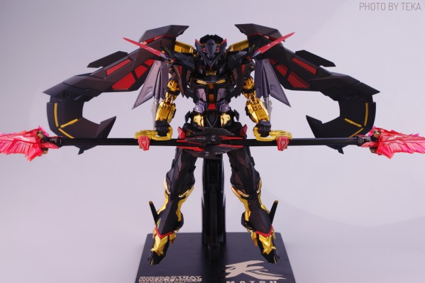 METAL BUILD 机动战士高达SEED  ASTRAY 天空的皇女 异端高达金色机天蜜娜