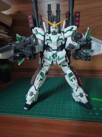 HGUC #100 机动战士高达UC RX-0独角兽高达 Destroy Mode 