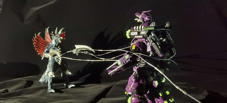 S.H.MonsterArts 盖刚(2004) 大决战版