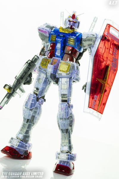 MG 1/100 机动战士高达 RX-78-2 高达 Ver.3.0 高达基地限定彩色透明版