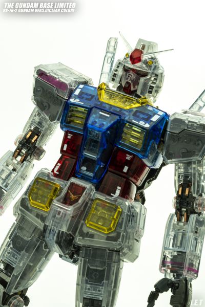 MG 1/100 机动战士高达 RX-78-2 高达 Ver.3.0 高达基地限定彩色透明版
