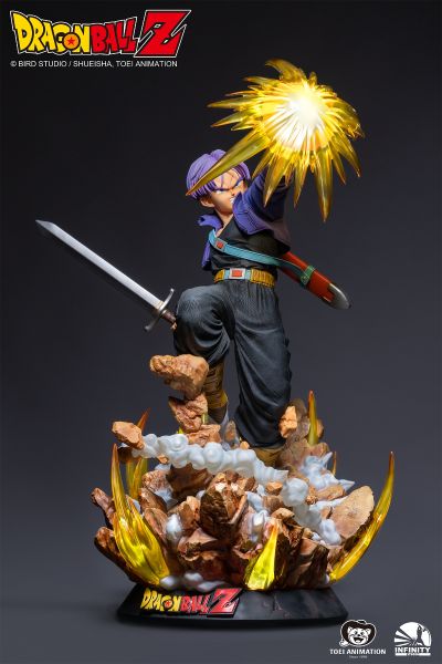 龙珠Z 未来战士  特兰克斯