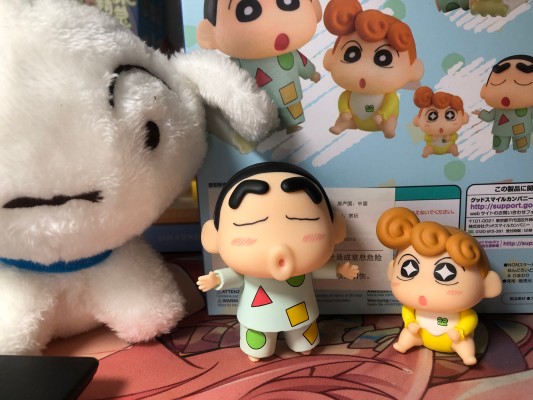 粘土人#1565 蜡笔小新 野原新之助 睡衣Ver. & 小葵