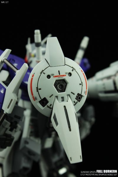 RG#13  RX-78GP01Fb 高达试作1号机全方位推进型