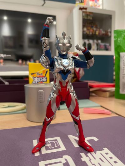 S.H.Figuarts  泽塔奥特曼 阿尔法装甲