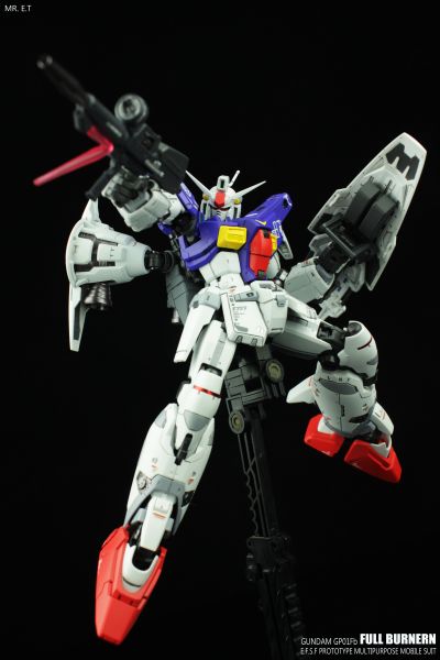 RG 1/144 RX-78GP01Fb 高达试作1号机全方位推进型
