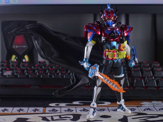 S.H.Figuarts 假面骑士艾克赛德 假面骑士勇者 幻想玩家 等级50