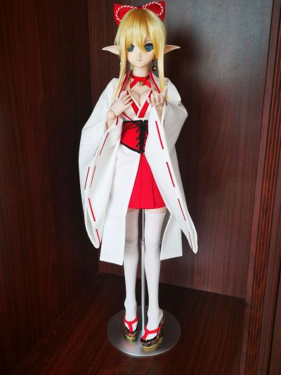 Dollfie Dream DD 光明之响 雾香·托瓦·阿尔玛