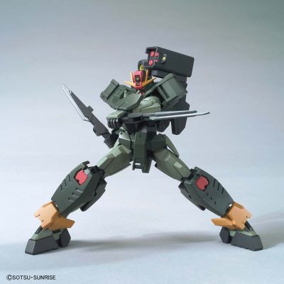HG 1/144  量子型00指挥官高达