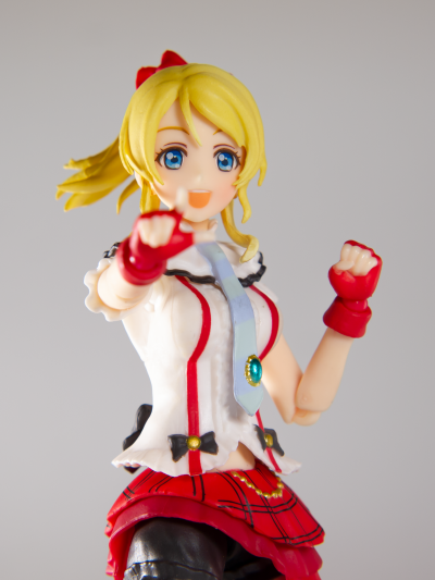 S.H.Figuarts  绚濑绘里（我们如今正在其中）