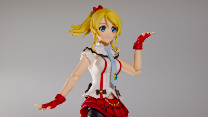 S.H.Figuarts  绚濑绘里（我们如今正在其中）