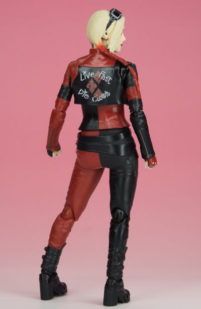 S.H.Figuarts X特遣队2  哈莉·奎恩/小丑女 (THE'RE DYING TO SAVE THE WORLD)